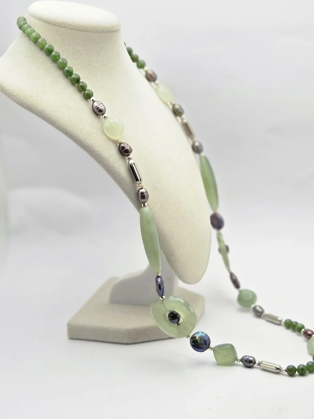 Green Jade & Peacock Cultured Freshwater Pearl Station Necklace 28